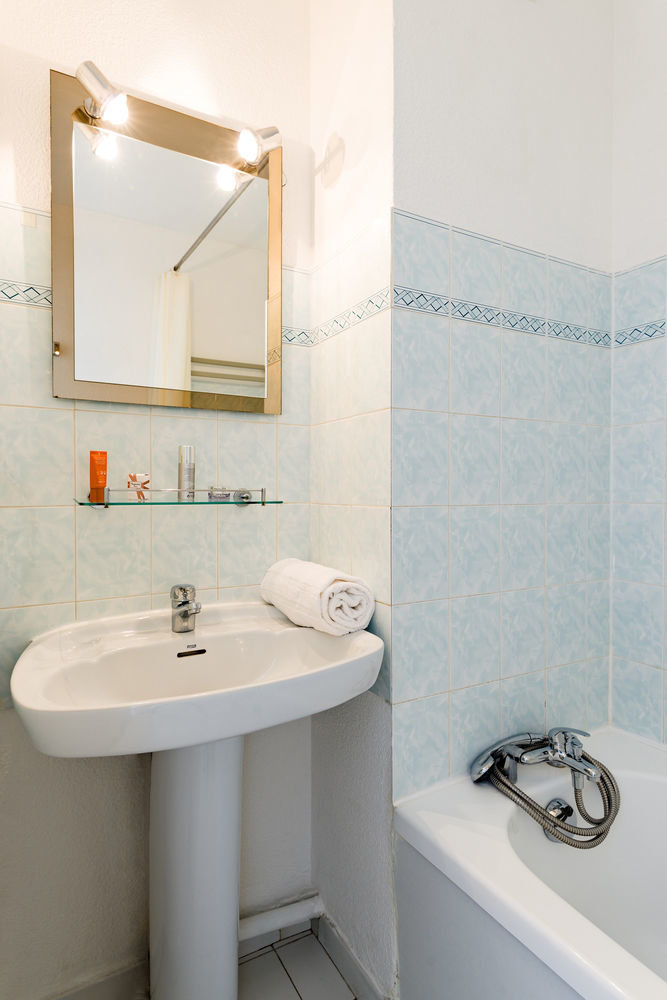 Lagrange Le Domaine Des Grands Pins Aparthotel 2*